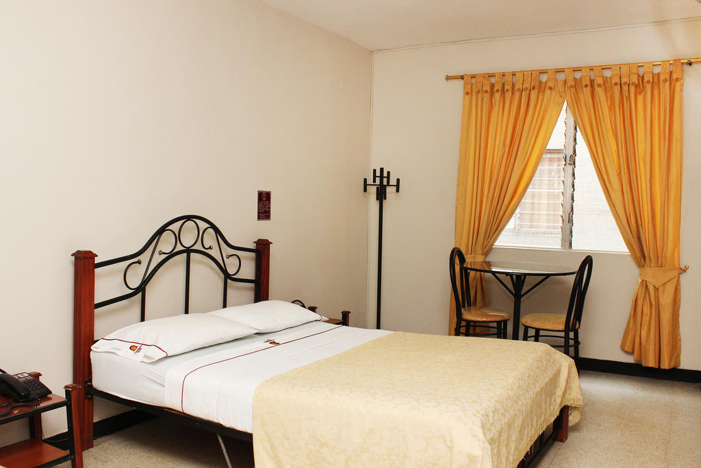 Hotel Normandia Medellín Rum bild