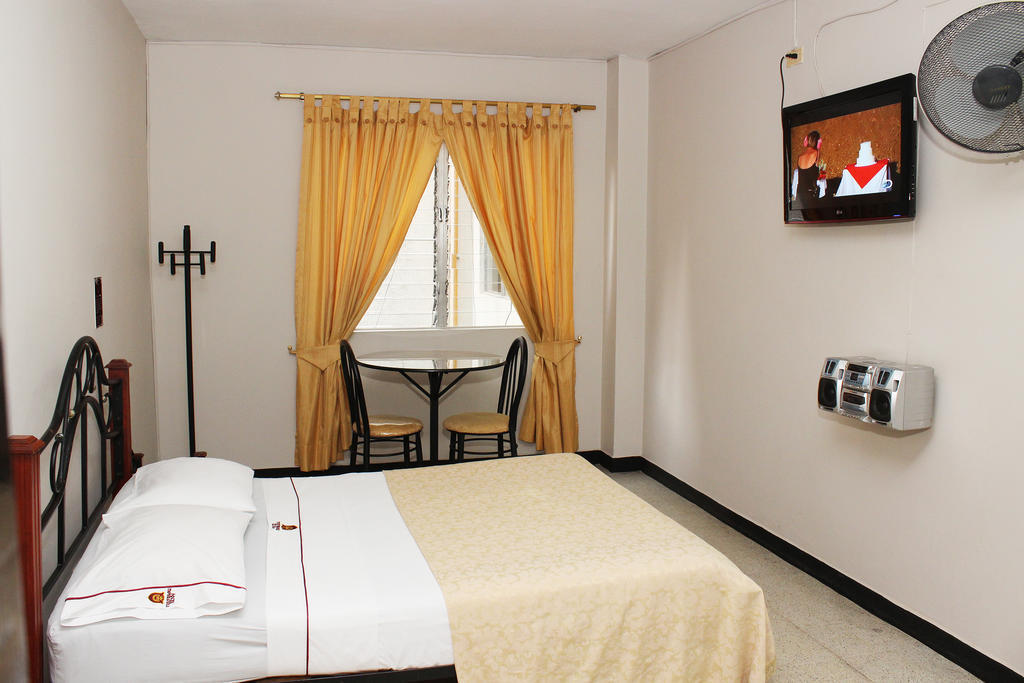 Hotel Normandia Medellín Rum bild