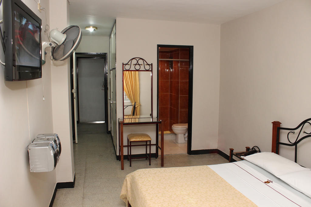 Hotel Normandia Medellín Exteriör bild